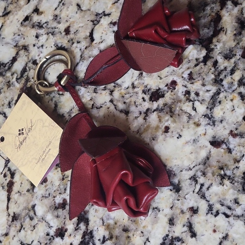Patricia Nash Red Laced Rose Charm Key Fob - Picture 6 of 8